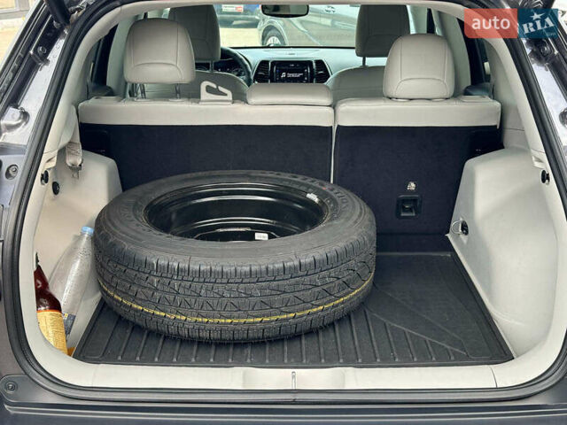 Серый Джип Чероки, объемом двигателя 3.2 л и пробегом 108 тыс. км за 21290 $, фото 22 на Automoto.ua