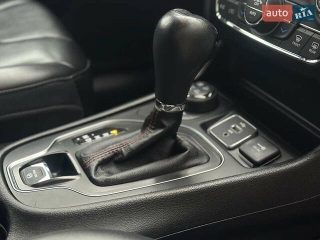 Сірий Джип Cherokee, об'ємом двигуна 1.99 л та пробігом 78 тис. км за 22500 $, фото 27 на Automoto.ua