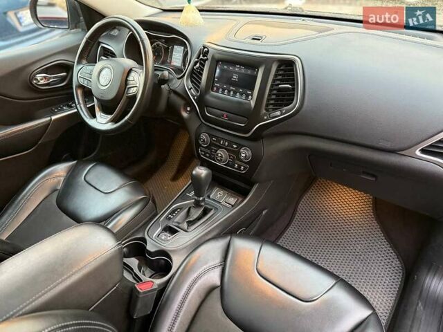 Сірий Джип Cherokee, об'ємом двигуна 2.36 л та пробігом 96 тис. км за 15900 $, фото 23 на Automoto.ua