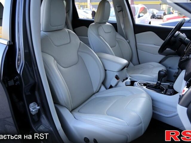Сірий Джип Cherokee, об'ємом двигуна 3.2 л та пробігом 85 тис. км за 17999 $, фото 4 на Automoto.ua