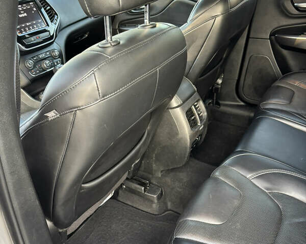 Серый Джип Чероки, объемом двигателя 3.24 л и пробегом 86 тыс. км за 22999 $, фото 13 на Automoto.ua