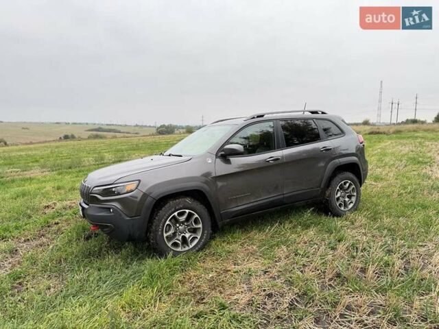 Сірий Джип Cherokee, об'ємом двигуна 3.2 л та пробігом 197 тис. км за 18900 $, фото 2 на Automoto.ua