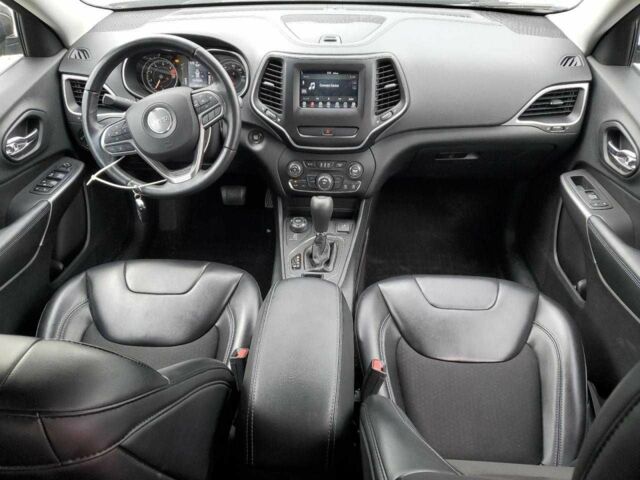 Сірий Джип Cherokee, об'ємом двигуна 0 л та пробігом 83 тис. км за 3000 $, фото 7 на Automoto.ua