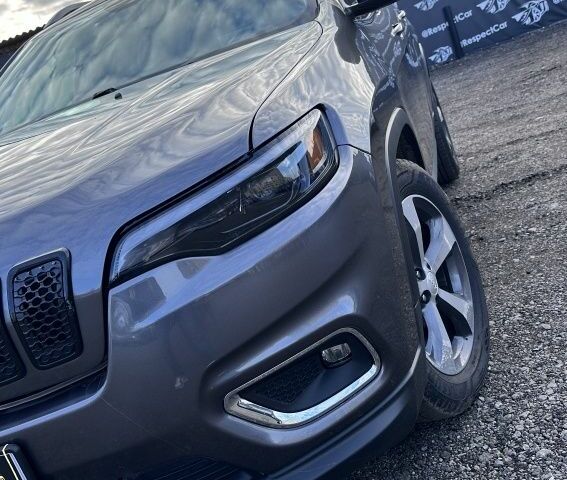 Серый Джип Чероки, объемом двигателя 3.2 л и пробегом 182 тыс. км за 14800 $, фото 3 на Automoto.ua