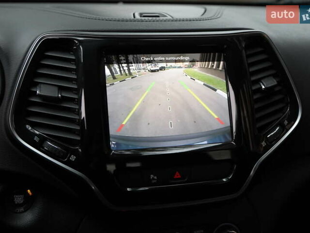 Сірий Джип Cherokee, об'ємом двигуна 3.24 л та пробігом 157 тис. км за 18500 $, фото 17 на Automoto.ua