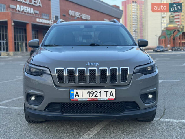 Серый Джип Чероки, объемом двигателя 2.36 л и пробегом 144 тыс. км за 17000 $, фото 14 на Automoto.ua