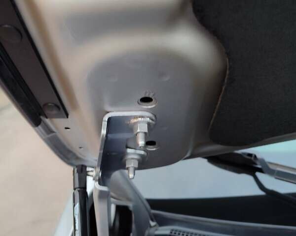 Серый Джип Чероки, объемом двигателя 3.2 л и пробегом 205 тыс. км за 15700 $, фото 27 на Automoto.ua