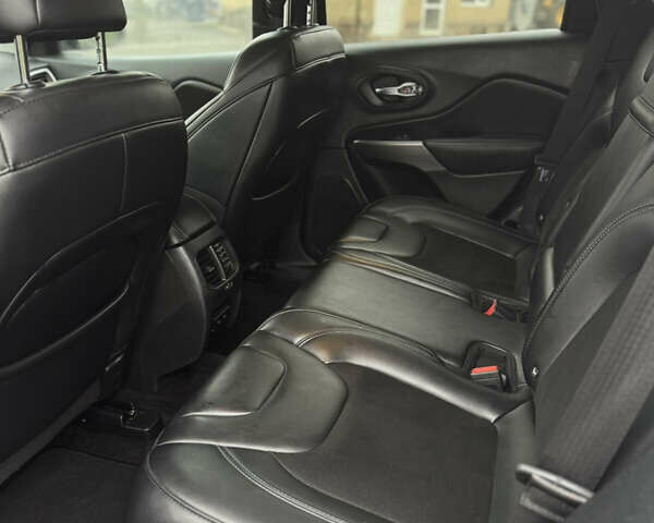 Сірий Джип Cherokee, об'ємом двигуна 2.36 л та пробігом 198 тис. км за 15200 $, фото 61 на Automoto.ua