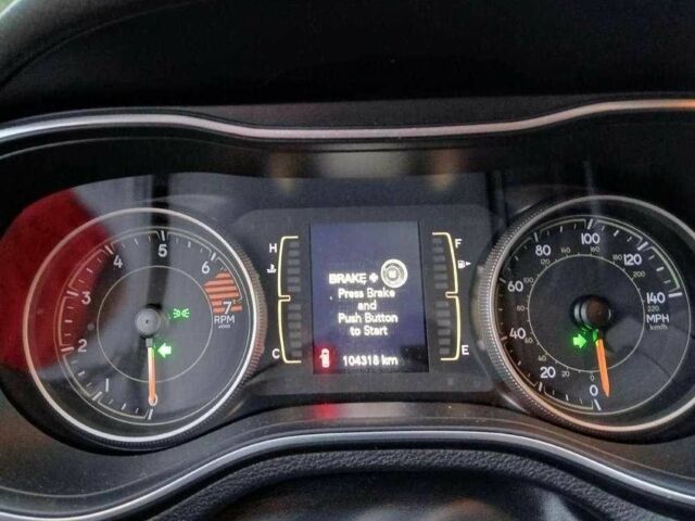 Джип Чероки 2019 в Киеве на Automoto.ua Серый Джип Чероки, объемом двигателя 0 л и пробегом 104 тыс. км за 10400 $, фото 7 на Automoto.ua