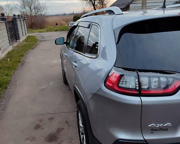 Серый Джип Чероки, объемом двигателя 3.2 л и пробегом 205 тыс. км за 15700 $, фото 7 на Automoto.ua