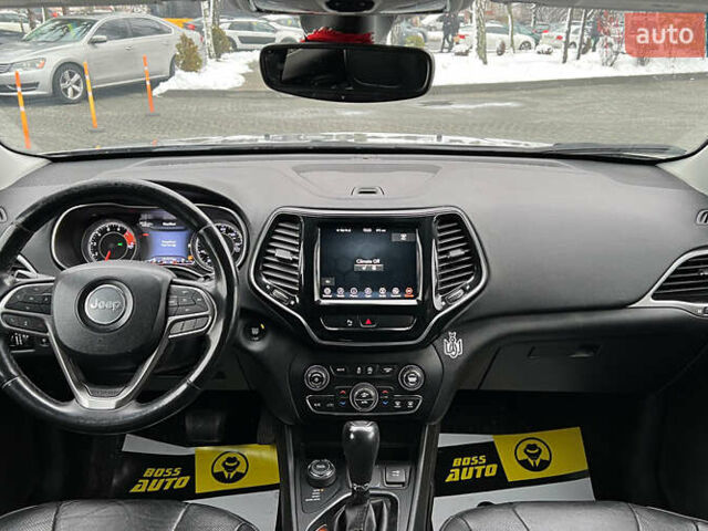 Сірий Джип Cherokee, об'ємом двигуна 3.24 л та пробігом 142 тис. км за 16999 $, фото 11 на Automoto.ua