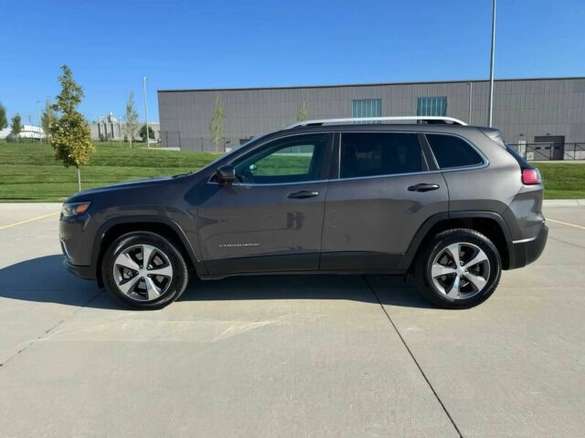 Джип Чероки 2019 в Житомире на Automoto.ua Серый Джип Чероки, объемом двигателя 3.2 л и пробегом 42 тыс. км за 15200 $, фото 3 на Automoto.ua