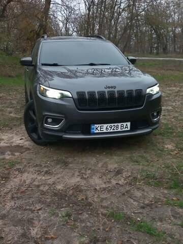 Серый Джип Чероки, объемом двигателя 2.36 л и пробегом 118 тыс. км за 16500 $, фото 2 на Automoto.ua