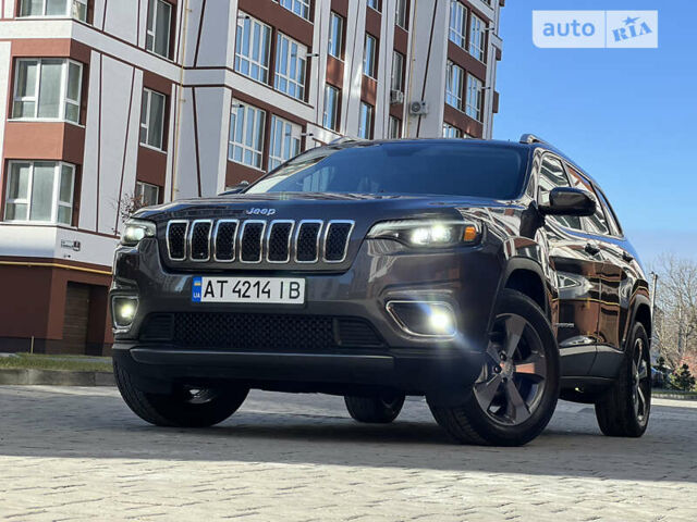 Сірий Джип Cherokee, об'ємом двигуна 3.2 л та пробігом 80 тис. км за 19999 $, фото 7 на Automoto.ua