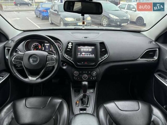 Серый Джип Чероки, объемом двигателя 2.36 л и пробегом 90 тыс. км за 16990 $, фото 13 на Automoto.ua