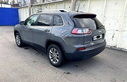 Сірий Джип Cherokee, об'ємом двигуна 0.24 л та пробігом 21 тис. км за 18400 $, фото 1 на Automoto.ua