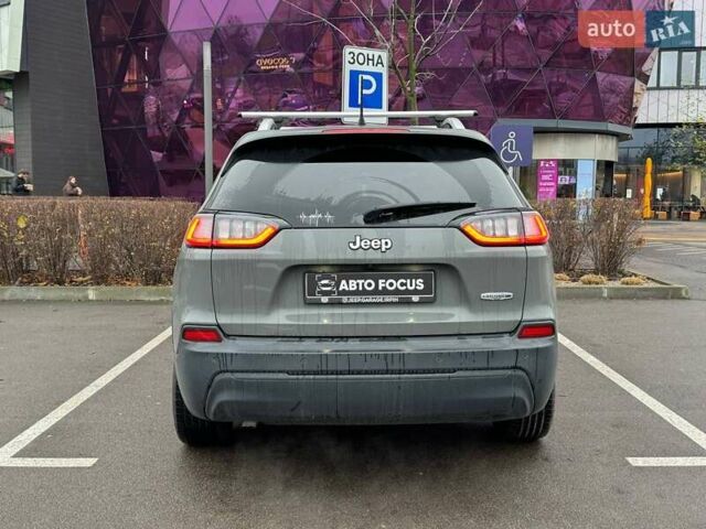 Серый Джип Чероки, объемом двигателя 2.36 л и пробегом 90 тыс. км за 16990 $, фото 5 на Automoto.ua