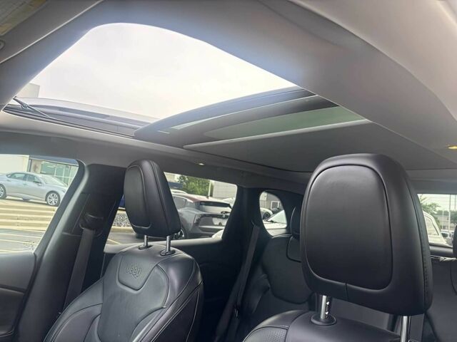 Серый Джип Чероки, объемом двигателя 3.2 л и пробегом 41 тыс. км за 9800 $, фото 5 на Automoto.ua