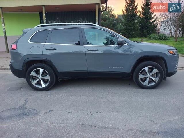 Сірий Джип Cherokee, об'ємом двигуна 2 л та пробігом 38 тис. км за 18500 $, фото 4 на Automoto.ua