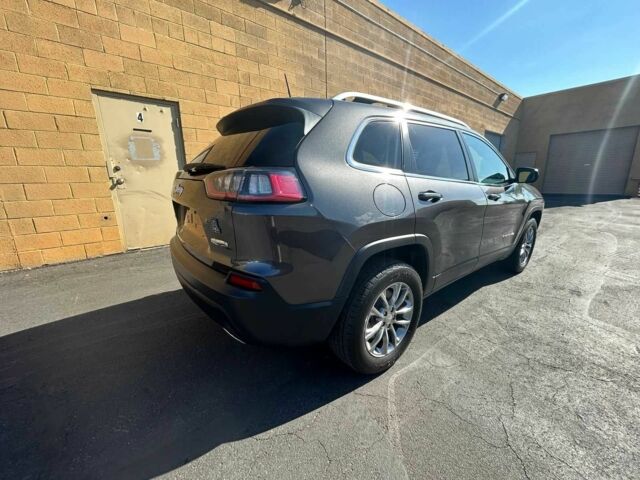 Серый Джип Чероки, объемом двигателя 0 л и пробегом 62 тыс. км за 14500 $, фото 3 на Automoto.ua