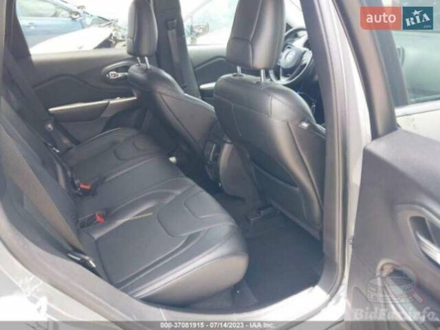 Серый Джип Чероки, объемом двигателя 2.4 л и пробегом 111 тыс. км за 17300 $, фото 28 на Automoto.ua