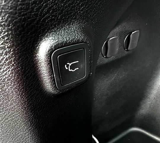 Серый Джип Чероки, объемом двигателя 3.2 л и пробегом 182 тыс. км за 14800 $, фото 1 на Automoto.ua