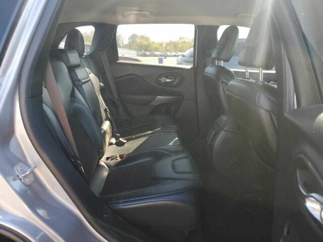 Сірий Джип Cherokee, об'ємом двигуна 2.4 л та пробігом 100 тис. км за 2900 $, фото 9 на Automoto.ua