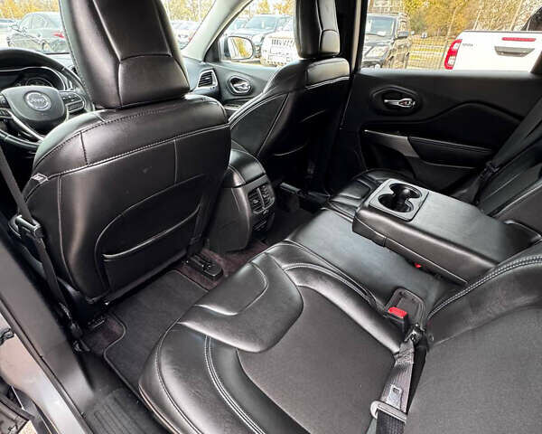 Серый Джип Чероки, объемом двигателя 2.4 л и пробегом 220 тыс. км за 15999 $, фото 11 на Automoto.ua