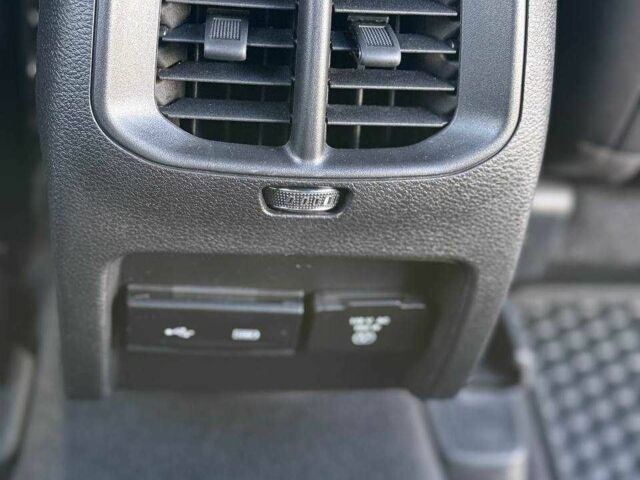 Сірий Джип Cherokee, об'ємом двигуна 3.2 л та пробігом 11 тис. км за 22799 $, фото 20 на Automoto.ua