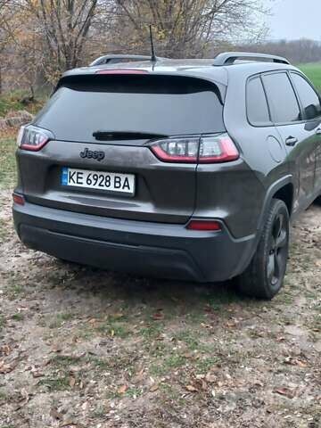 Серый Джип Чероки, объемом двигателя 2.36 л и пробегом 118 тыс. км за 16500 $, фото 8 на Automoto.ua