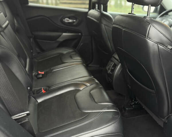 Сірий Джип Cherokee, об'ємом двигуна 2.36 л та пробігом 198 тис. км за 15200 $, фото 60 на Automoto.ua