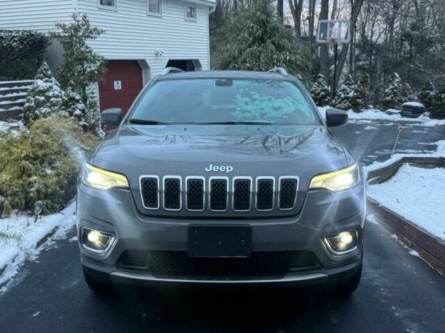 Серый Джип Чероки, объемом двигателя 3.2 л и пробегом 33 тыс. км за 7500 $, фото 1 на Automoto.ua