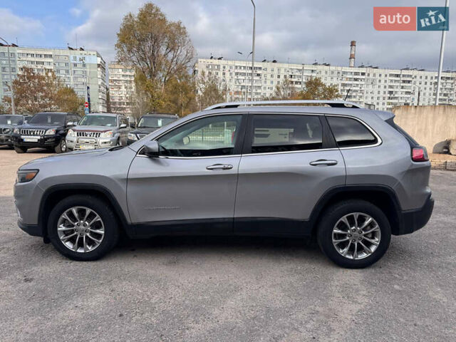 Серый Джип Чероки, объемом двигателя 2.4 л и пробегом 220 тыс. км за 15999 $, фото 1 на Automoto.ua