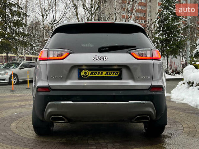 Сірий Джип Cherokee, об'ємом двигуна 3.24 л та пробігом 142 тис. км за 16999 $, фото 5 на Automoto.ua