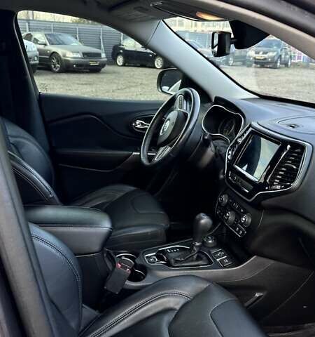 Серый Джип Чероки, объемом двигателя 3.2 л и пробегом 182 тыс. км за 14800 $, фото 17 на Automoto.ua