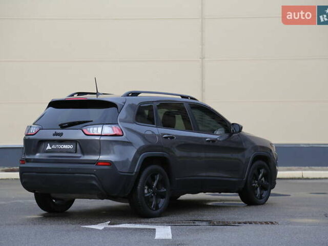 Сірий Джип Cherokee, об'ємом двигуна 2.36 л та пробігом 62 тис. км за 20900 $, фото 5 на Automoto.ua