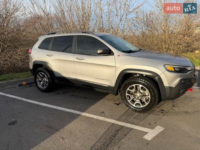 Серый Джип Чероки, объемом двигателя 3.24 л и пробегом 110 тыс. км за 22500 $, фото 3 на Automoto.ua