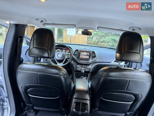 Сірий Джип Cherokee, об'ємом двигуна 2.36 л та пробігом 109 тис. км за 15500 $, фото 76 на Automoto.ua