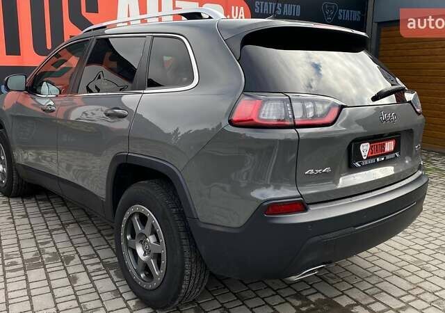 Сірий Джип Cherokee, об'ємом двигуна 3.24 л та пробігом 125 тис. км за 19000 $, фото 6 на Automoto.ua