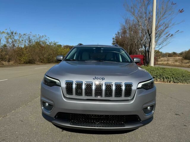 Серый Джип Чероки, объемом двигателя 3.2 л и пробегом 37 тыс. км за 9000 $, фото 1 на Automoto.ua