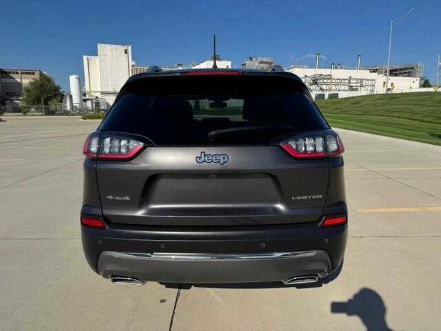 Джип Чероки 2019 в Житомире на Automoto.ua Серый Джип Чероки, объемом двигателя 3.2 л и пробегом 42 тыс. км за 15200 $, фото 5 на Automoto.ua