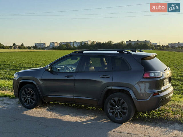 Джип Чероки 2019 в Полтаве на Automoto.ua Серый Джип Чероки, объемом двигателя 3.2 л и пробегом 68 тыс. км за 24700 $, фото 16 на Automoto.ua