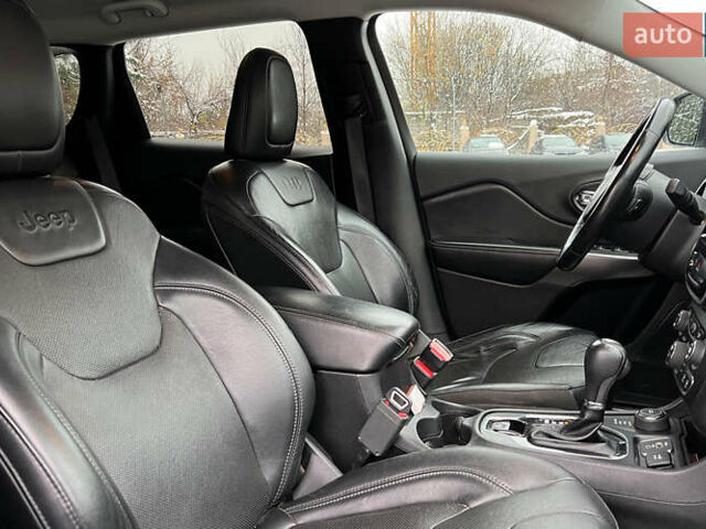 Сірий Джип Cherokee, об'ємом двигуна 3.24 л та пробігом 142 тис. км за 16999 $, фото 18 на Automoto.ua
