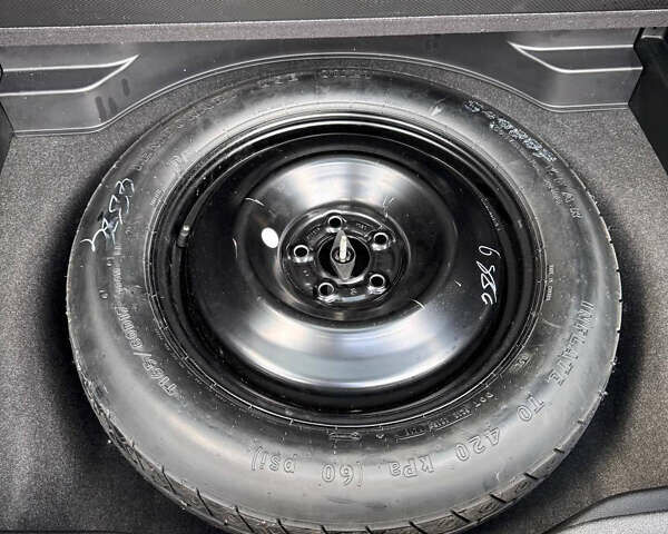 Серый Джип Чероки, объемом двигателя 2.4 л и пробегом 220 тыс. км за 15999 $, фото 21 на Automoto.ua