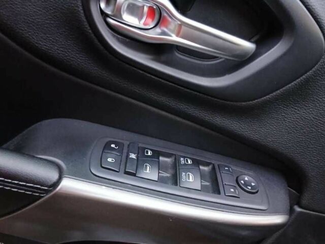 Серый Джип Чероки, объемом двигателя 2.4 л и пробегом 99 тыс. км за 13400 $, фото 6 на Automoto.ua