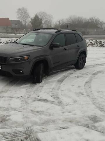 Сірий Джип Cherokee, об'ємом двигуна 2.36 л та пробігом 85 тис. км за 19500 $, фото 2 на Automoto.ua