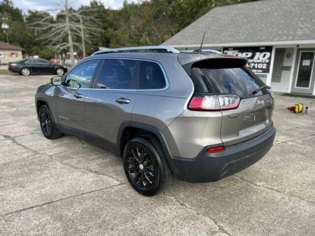 Сірий Джип Cherokee, об'ємом двигуна 2.4 л та пробігом 156 тис. км за 2900 $, фото 1 на Automoto.ua