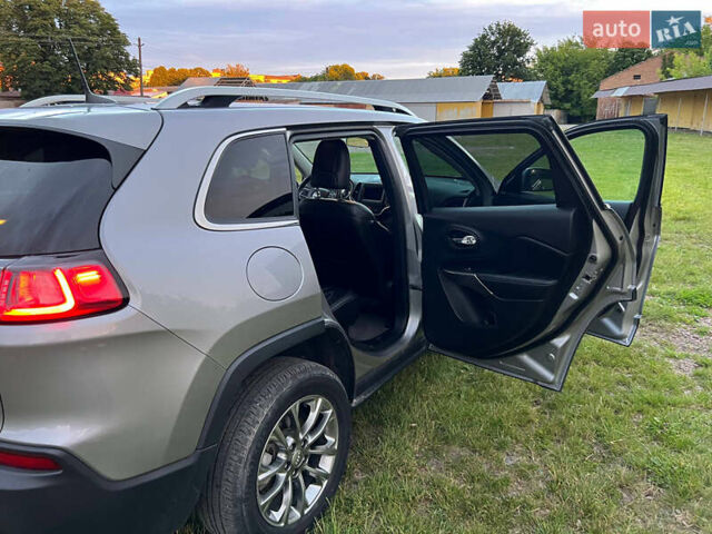 Сірий Джип Cherokee, об'ємом двигуна 2.36 л та пробігом 120 тис. км за 16500 $, фото 12 на Automoto.ua