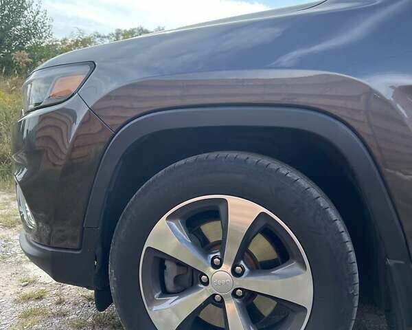 Серый Джип Чероки, объемом двигателя 3.2 л и пробегом 122 тыс. км за 18499 $, фото 26 на Automoto.ua