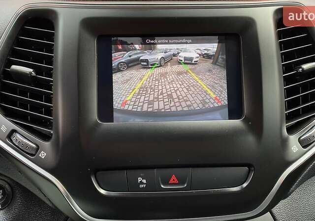 Сірий Джип Cherokee, об'ємом двигуна 3.24 л та пробігом 125 тис. км за 19000 $, фото 21 на Automoto.ua